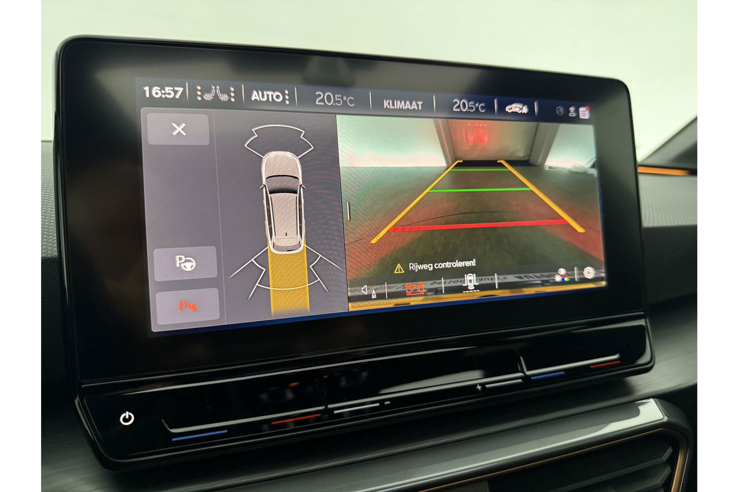 CUPRA Leon Sportstourer 1.4 e-Hybrid VZ Performance 245PK Pano Memory Sfeerverl. LED Camera Carplay Virtual Clima Cruise 19"LMV Navi PDC