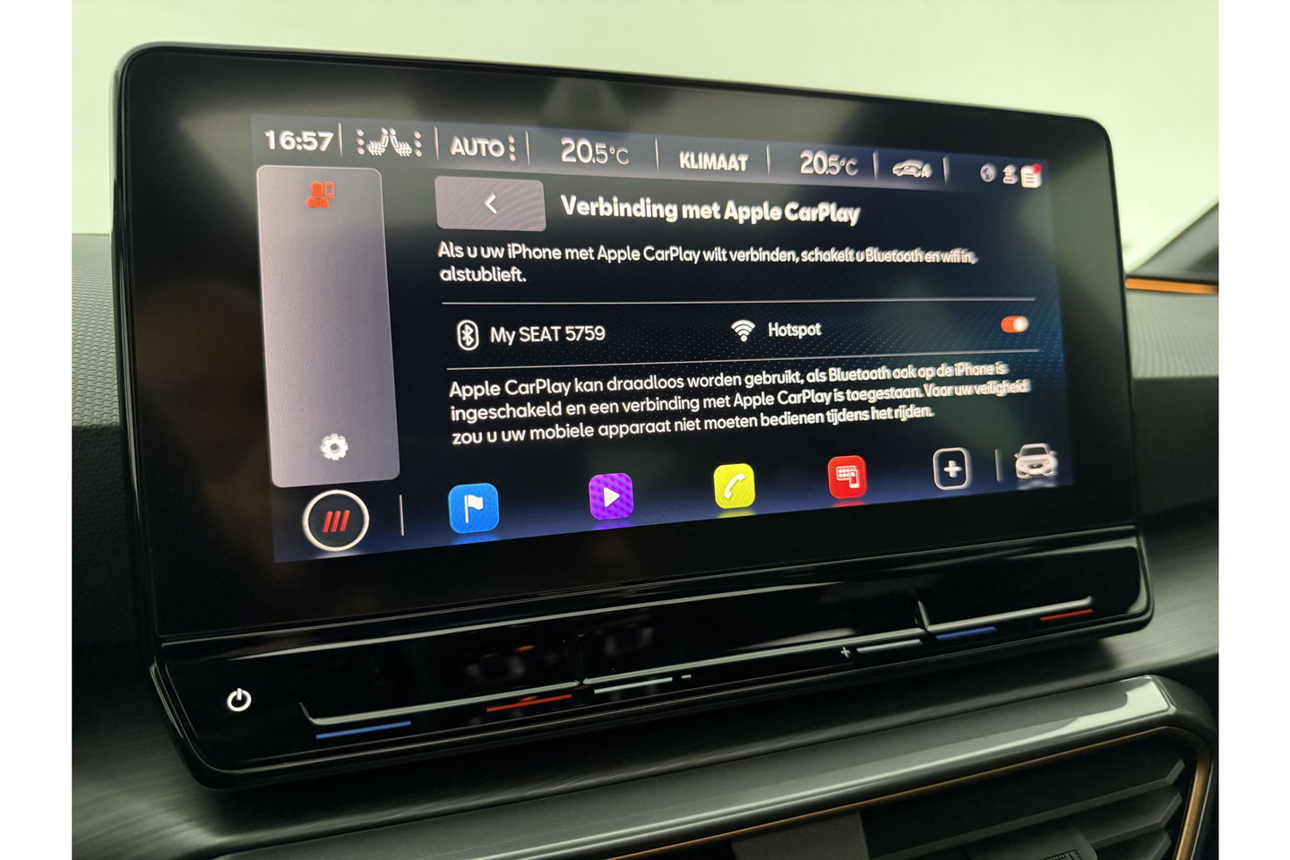 CUPRA Leon Sportstourer 1.4 e-Hybrid VZ Performance 245PK Pano Memory Sfeerverl. LED Camera Carplay Virtual Clima Cruise 19"LMV Navi PDC