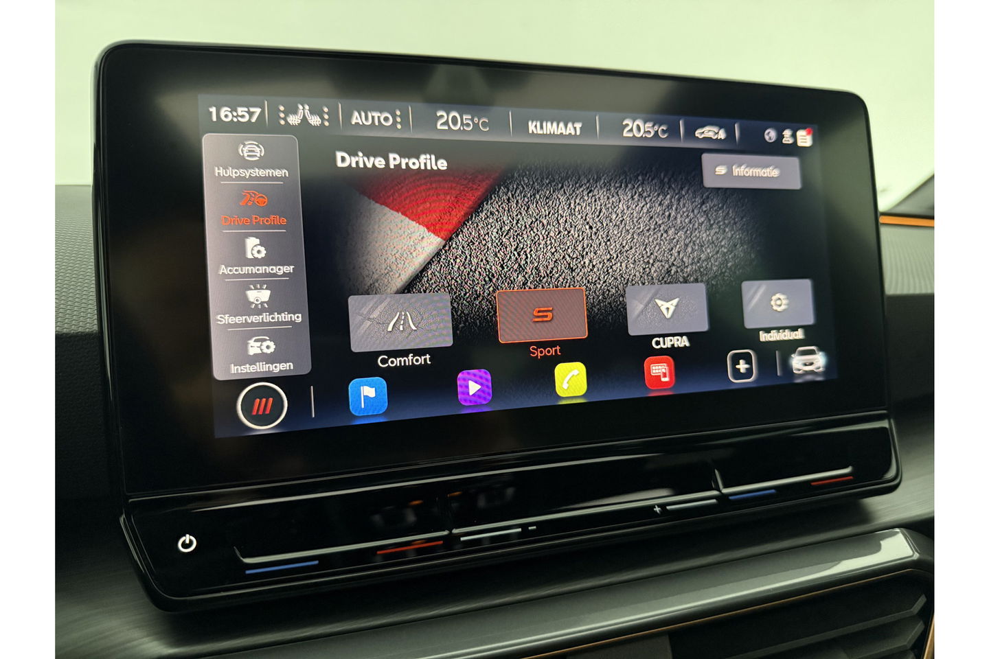 CUPRA Leon Sportstourer 1.4 e-Hybrid VZ Performance 245PK Pano Memory Sfeerverl. LED Camera Carplay Virtual Clima Cruise 19"LMV Navi PDC
