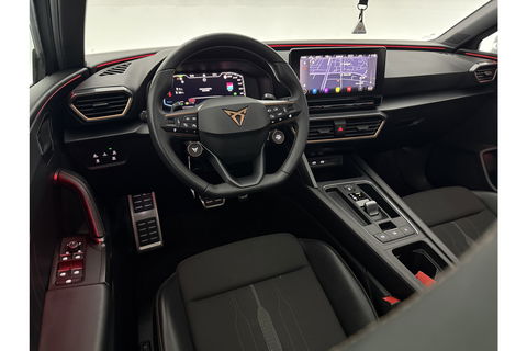 CUPRA Leon Sportstourer 1.4 e-Hybrid VZ Performance 245PK Pano Memory Sfeerverl. LED Camera Carplay Virtual Clima Cruise 19"LMV Navi PDC