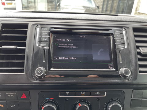 Volkswagen Transporter 2.0 TDI 150pk L2H1 Comfortline / vaste prijs rijklaar € 17.950 ex btw / lease vanaf € 302 / euro 6 diesel / bpm vrij / 20 inch wielen / trekhaak / Bott ingerichte laadruimte !