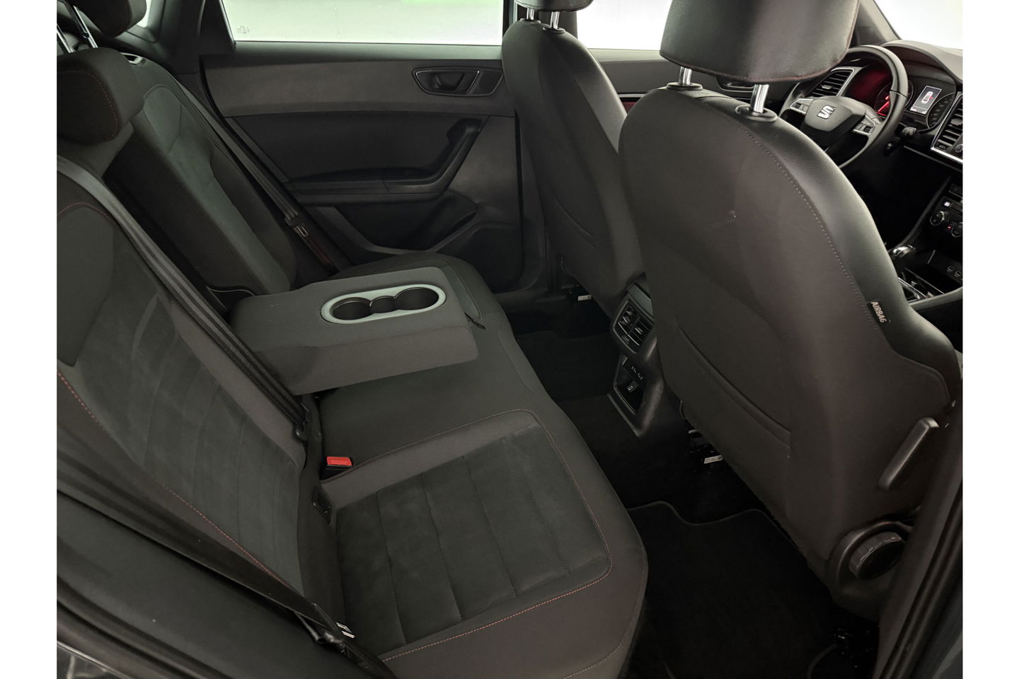 SEAT Ateca 1.5 TSI FR Business Intense 150PK 360Camera Sfeerverl. Carplay Virtual LED Clima Cruise Navi  PDC 19"LMV