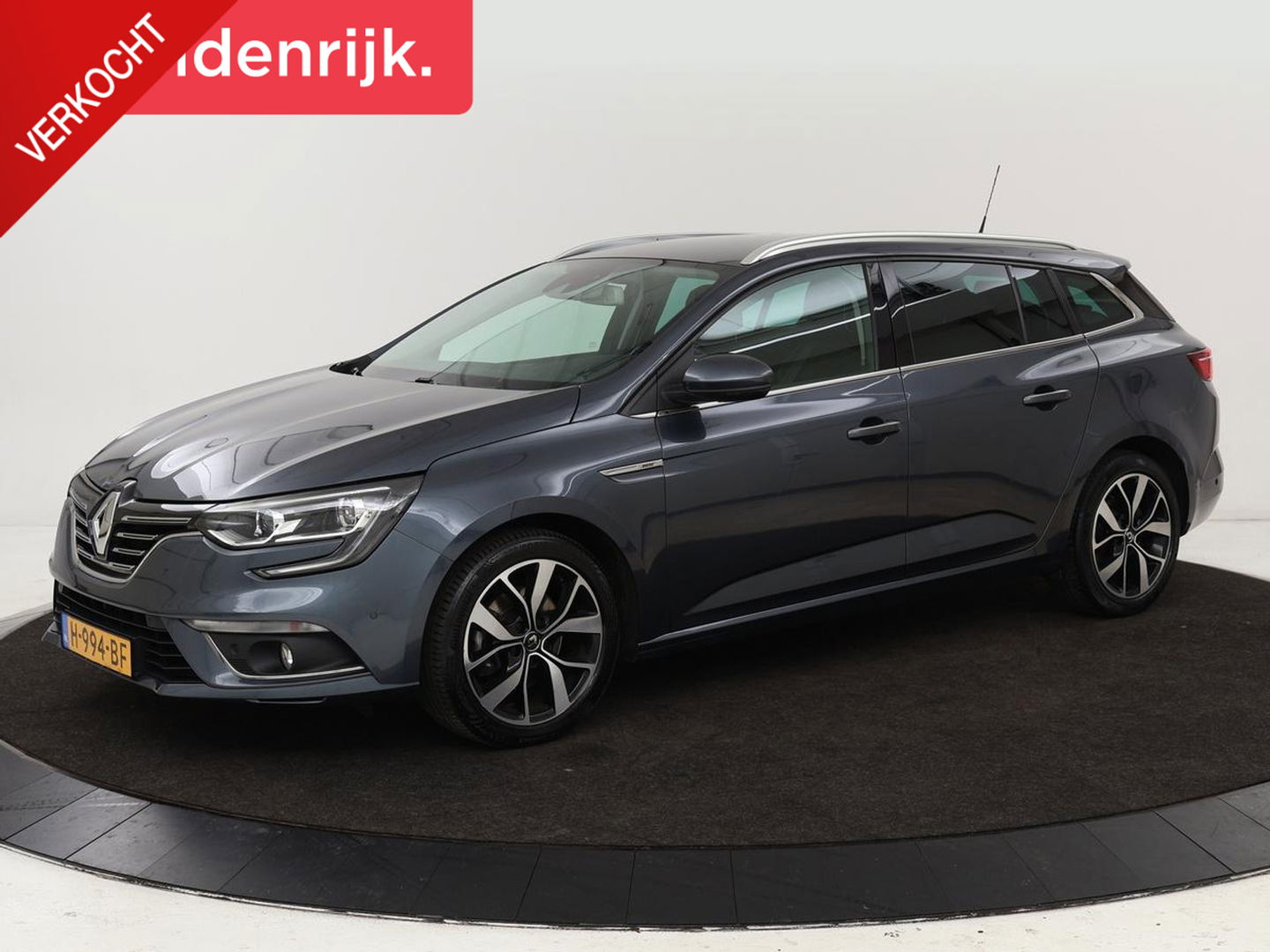 Renault Mégane 1.3 TCe Bose | Automaat | Camera | Half leder | Carplay | Navigatie | Keyless | Climate control | Dodehoek detectie | Cruise control