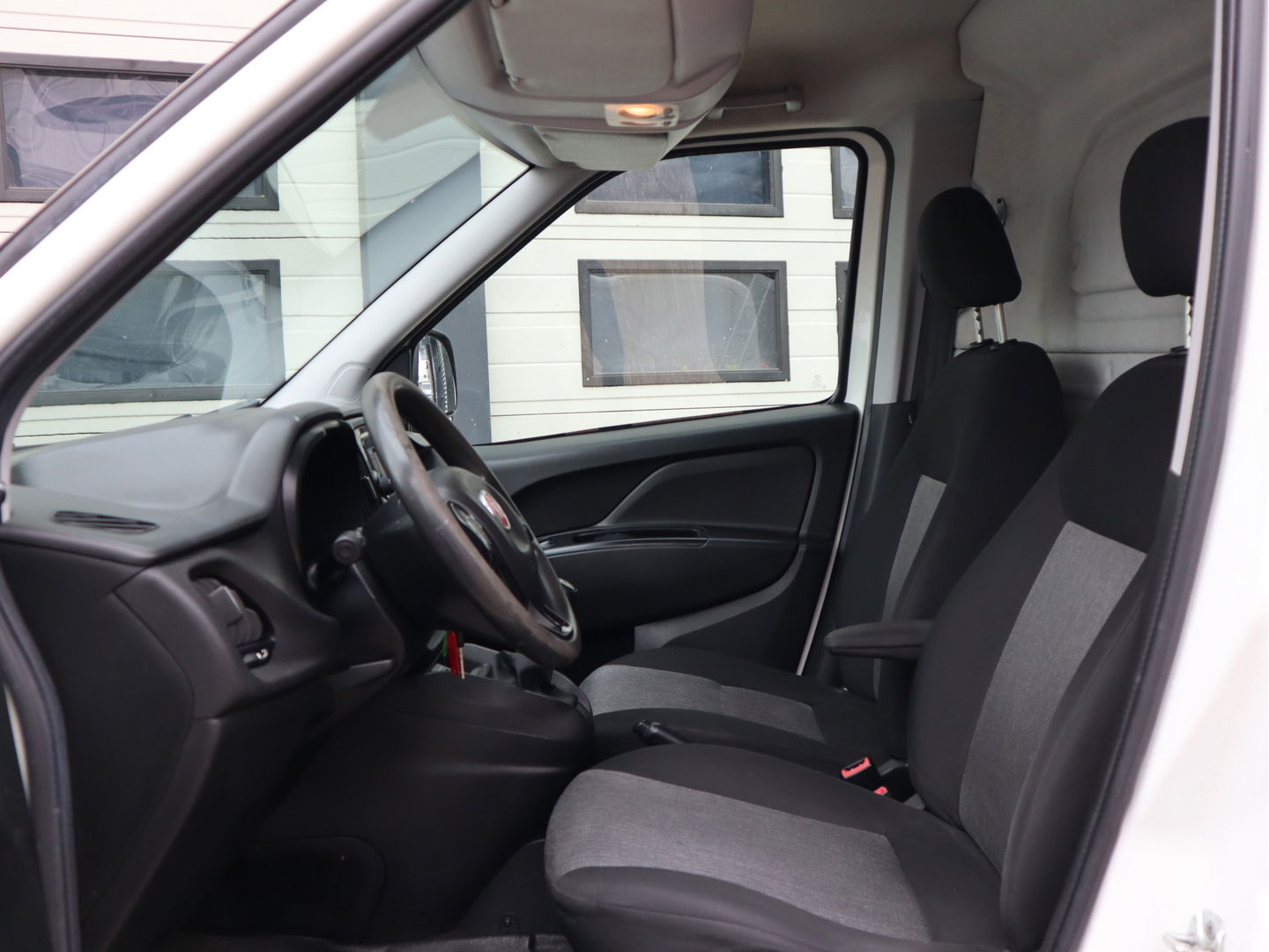 Fiat Dobló Cargo 1.3 MJ 95pk Euro 6 - Navi - Airco - Trekhaak - NAP