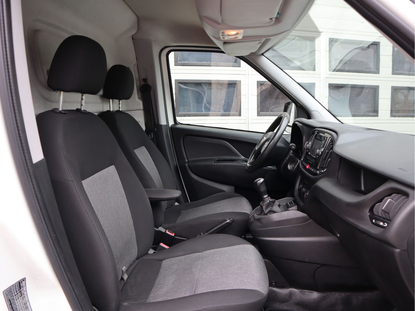 Fiat Dobló Cargo 1.3 MJ 95pk Euro 6 - Navi - Airco - Trekhaak - NAP