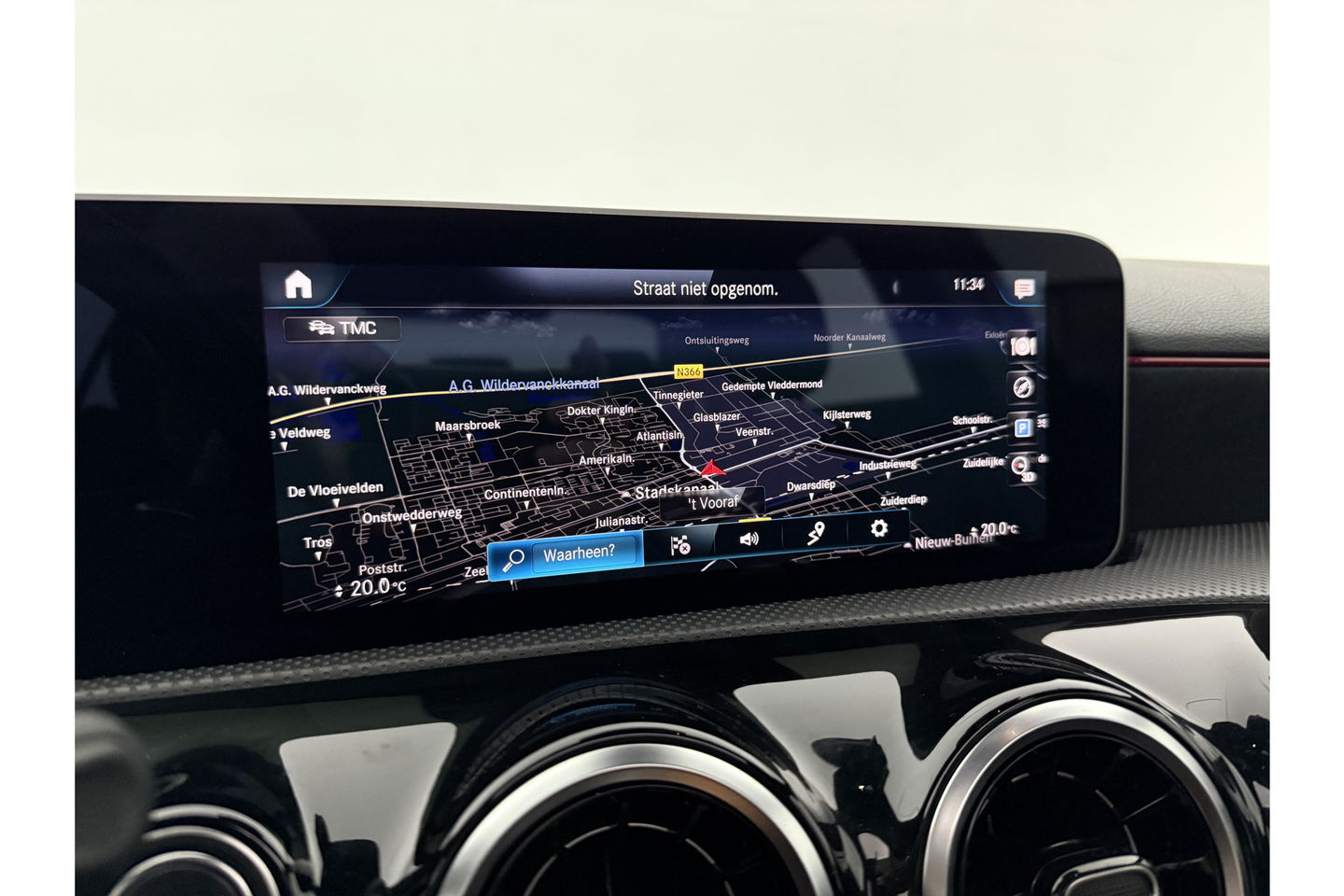 Mercedes-Benz A-Klasse 200 AMG 164PK Pano LED Virtual Clima Cruise Camera Carplay Navi PDC 18"LMV