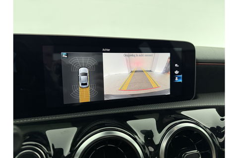 Mercedes-Benz A-Klasse 200 AMG 164PK Pano LED Virtual Clima Cruise Camera Carplay Navi PDC 18"LMV