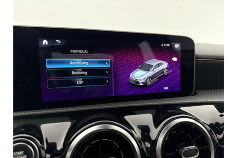 Mercedes-Benz A-Klasse 200 AMG 164PK Pano LED Virtual Clima Cruise Camera Carplay Navi PDC 18"LMV