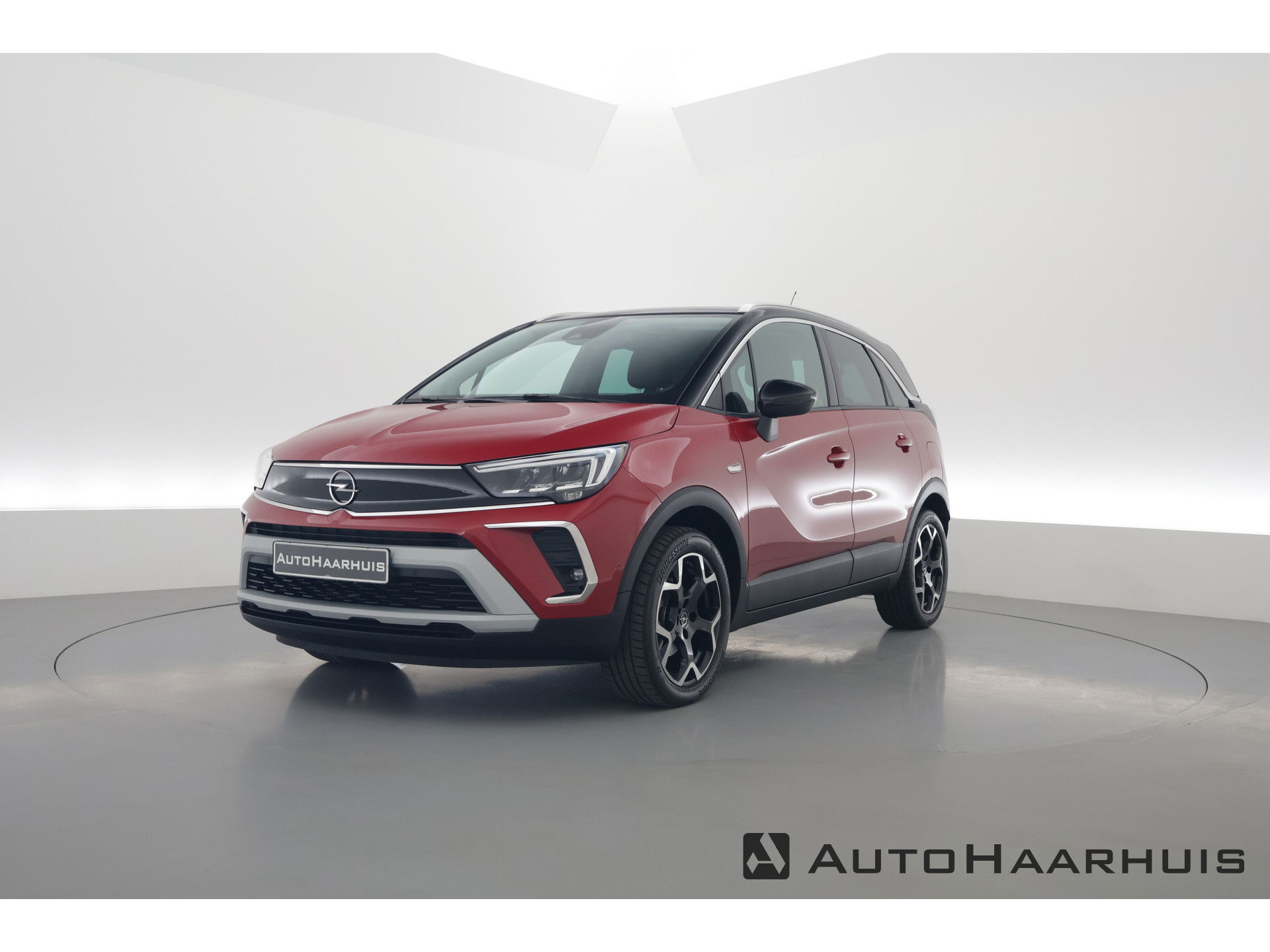 Opel Crossland 1.2 Turbo Ultimate | Navi | Keyless | Camera | Dodehoekdet | 17'' | Apple CarPlay
