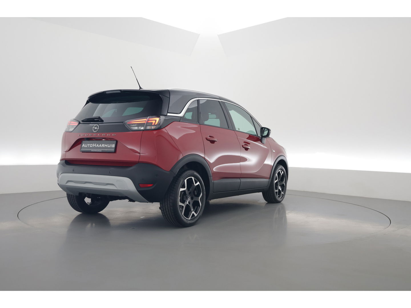 Opel Crossland 1.2 Turbo Ultimate | Navi | Keyless | Camera | Dodehoekdet | 17'' | Apple CarPlay