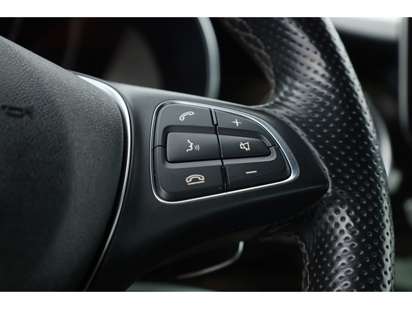 Mercedes-Benz V-Klasse 300d 4-MATIC Lang Avantgarde 7pers. | Pano | AMG Pack | Elek. schuideuren | 360cam | Stoelventi. | Burmester | Memory seats