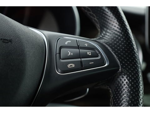 Mercedes-Benz V-Klasse 300d 4-MATIC Lang Avantgarde 7pers. | Pano | AMG Pack | Elek. schuideuren | 360cam | Stoelventi. | Burmester | Memory seats