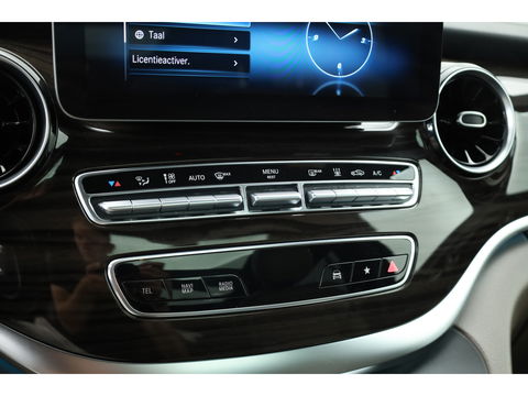 Mercedes-Benz V-Klasse 300d 4-MATIC Lang Avantgarde 7pers. | Pano | AMG Pack | Elek. schuideuren | 360cam | Stoelventi. | Burmester | Memory seats