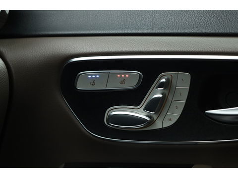 Mercedes-Benz V-Klasse 300d 4-MATIC Lang Avantgarde 7pers. | Pano | AMG Pack | Elek. schuideuren | 360cam | Stoelventi. | Burmester | Memory seats