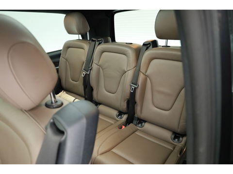 Mercedes-Benz V-Klasse 300d 4-MATIC Lang Avantgarde 7pers. | Pano | AMG Pack | Elek. schuideuren | 360cam | Stoelventi. | Burmester | Memory seats