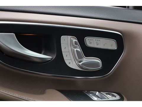 Mercedes-Benz V-Klasse 300d 4-MATIC Lang Avantgarde 7pers. | Pano | AMG Pack | Elek. schuideuren | 360cam | Stoelventi. | Burmester | Memory seats