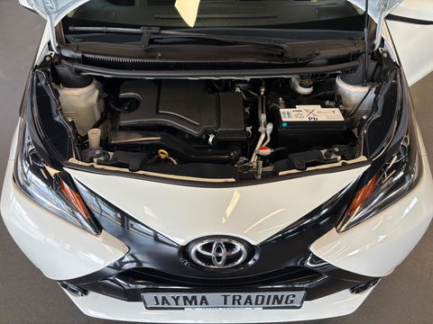 Toyota Aygo 1.0 VVT-i x-nav