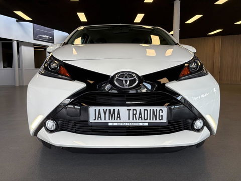 Toyota Aygo 1.0 VVT-i x-nav