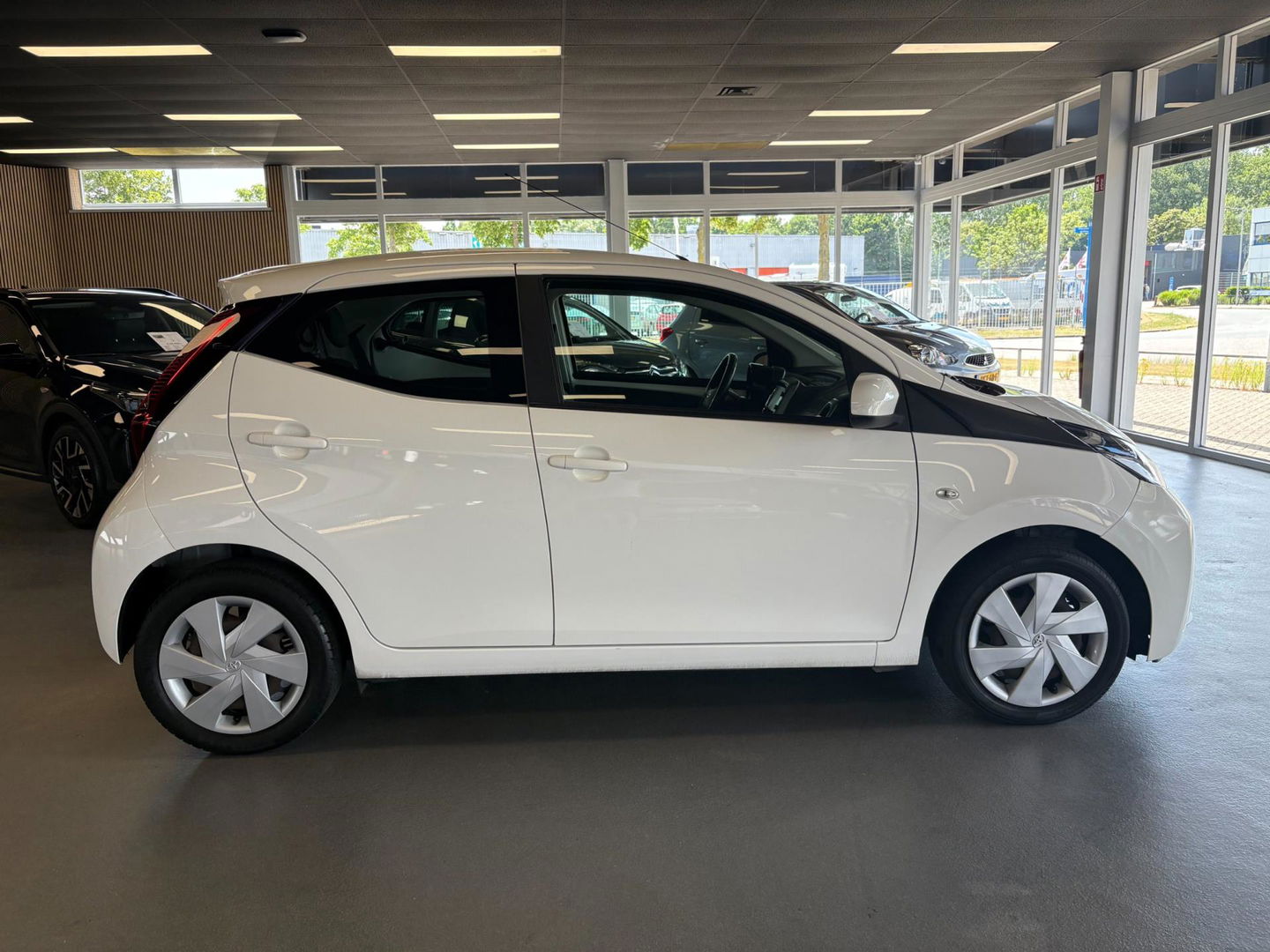 Toyota Aygo 1.0 VVT-i x-nav