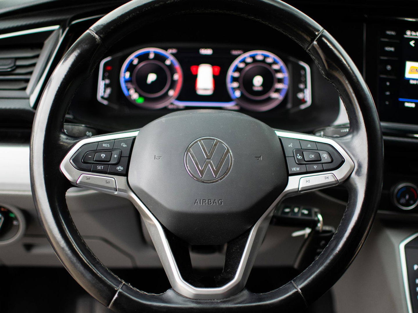 Volkswagen Transporter 2.0 TDI L2H1 Bulli DC Dubbel cabine | Standkachel | Digital Cockpit | 2x Schuifdeur |LED |