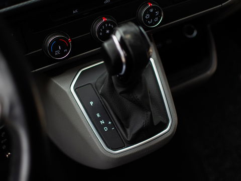 Volkswagen Transporter 2.0 TDI L2H1 Bulli DC Dubbel cabine | Standkachel | Digital Cockpit | 2x Schuifdeur |LED |