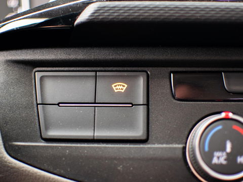 Volkswagen Transporter 2.0 TDI L2H1 Bulli DC Dubbel cabine | Standkachel | Digital Cockpit | 2x Schuifdeur |LED |