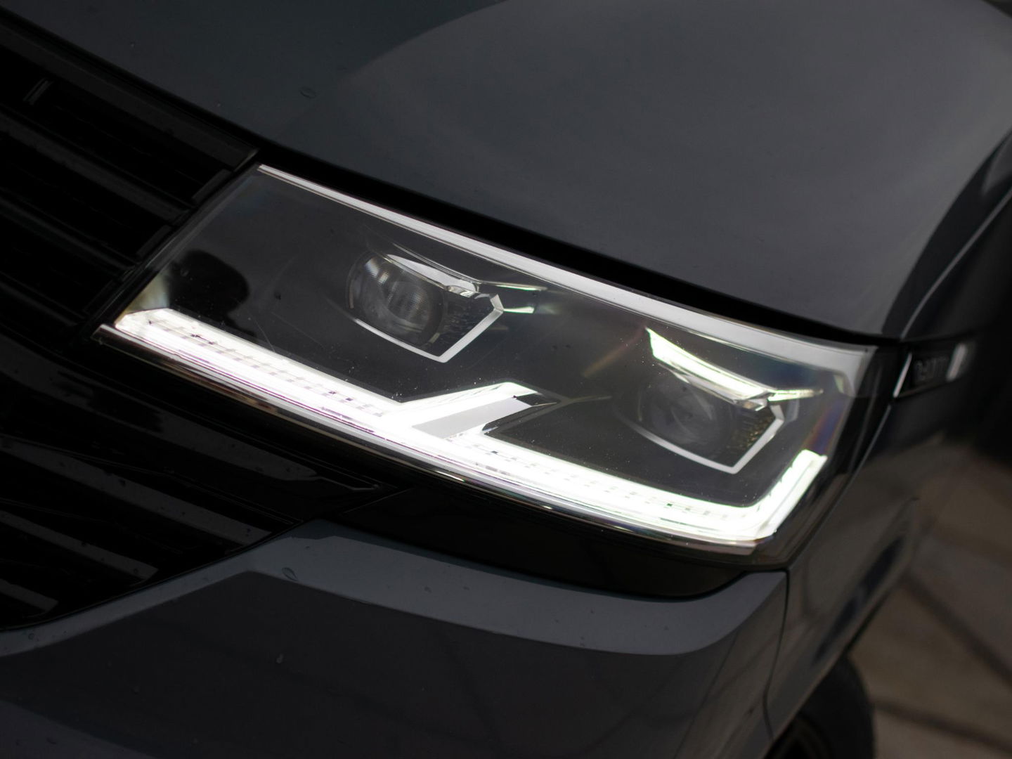 Volkswagen Transporter 2.0 TDI L2H1 Bulli DC Dubbel cabine | Standkachel | Digital Cockpit | 2x Schuifdeur |LED |