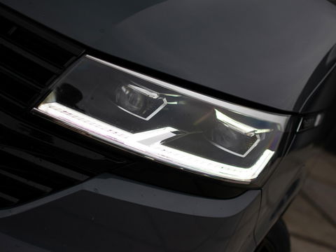 Volkswagen Transporter 2.0 TDI L2H1 Bulli DC Dubbel cabine | Standkachel | Digital Cockpit | 2x Schuifdeur |LED |