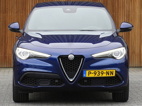 Alfa Romeo Stelvio 2.0 T 281PK AWD automaat Special Ed. Q4 / LED / 2018