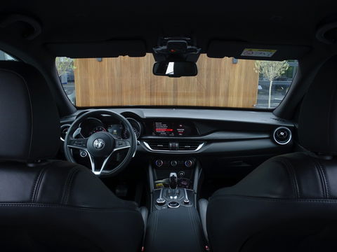 Alfa Romeo Stelvio 2.0 T 281PK AWD automaat Special Ed. Q4 / LED / 2018
