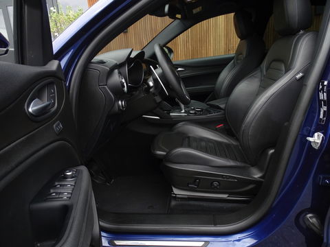 Alfa Romeo Stelvio 2.0 T 281PK AWD automaat Special Ed. Q4 / LED / 2018