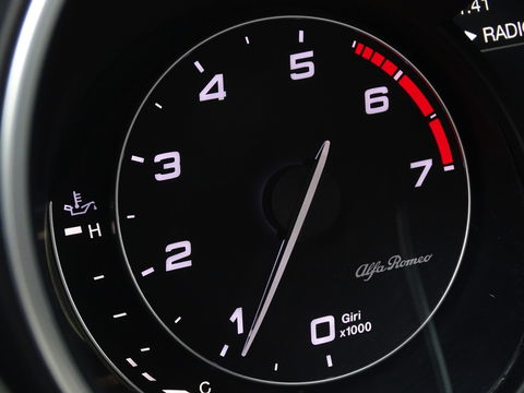 Alfa Romeo Stelvio 2.0 T 281PK AWD automaat Special Ed. Q4 / LED / 2018