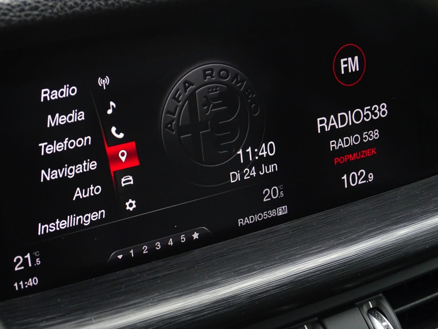 Alfa Romeo Stelvio 2.0 T 281PK AWD automaat Special Ed. Q4 / LED / 2018