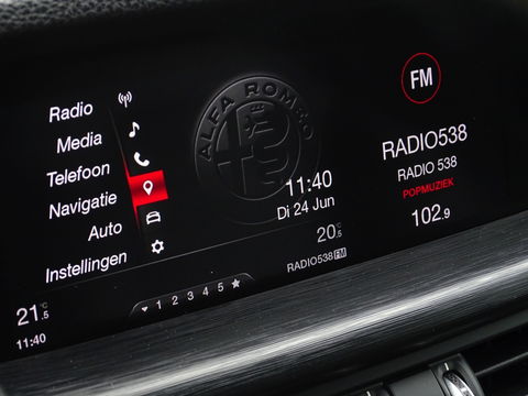 Alfa Romeo Stelvio 2.0 T 281PK AWD automaat Special Ed. Q4 / LED / 2018