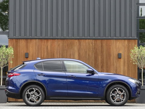 Alfa Romeo Stelvio 2.0 T 281PK AWD automaat Special Ed. Q4 / LED / 2018