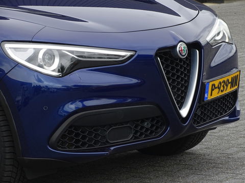 Alfa Romeo Stelvio 2.0 T 281PK AWD automaat Special Ed. Q4 / LED / 2018