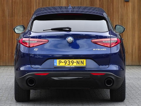 Alfa Romeo Stelvio 2.0 T 281PK AWD automaat Special Ed. Q4 / LED / 2018