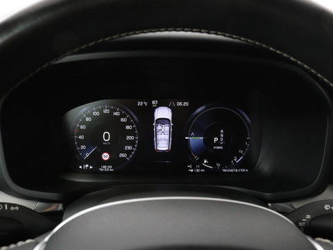 Volvo V60 2.0 T8 Recharge AWD R-Design | Trekhaak | Stoelverwarming | Camera | Harman/Kardon | Adaptive cruise | Memory | Carplay | Navigatie | 19'' lichtmetalen velgen