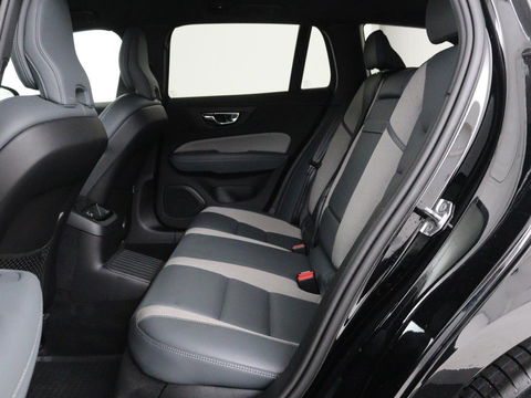 Volvo V60 2.0 T8 Recharge AWD R-Design | Trekhaak | Stoelverwarming | Camera | Harman/Kardon | Adaptive cruise | Memory | Carplay | Navigatie | 19'' lichtmetalen velgen