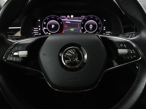 Škoda Kamiq 1.5 TSI Business Edtion | Stoelverwarming | Camera | Trekhaak | Carplay | Keyless | Full LED | Virtual Cockpit | Navigatie | Climate control | Parkeerhulp | Cruise control