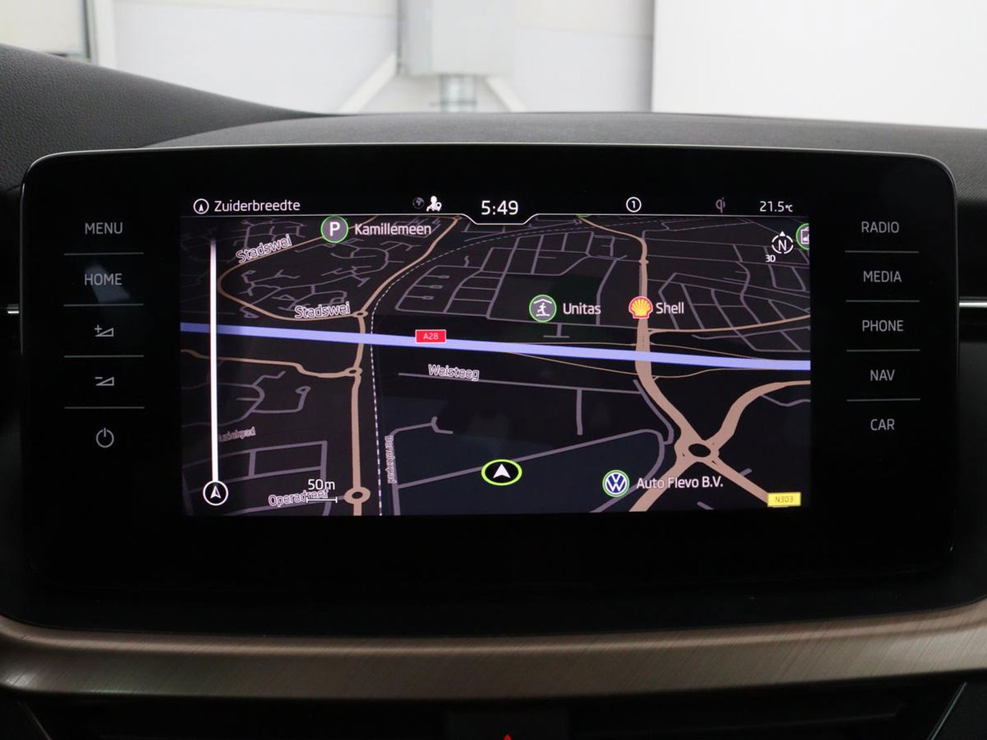 Škoda Kamiq 1.5 TSI Business Edtion | Stoelverwarming | Camera | Trekhaak | Carplay | Keyless | Full LED | Virtual Cockpit | Navigatie | Climate control | Parkeerhulp | Cruise control