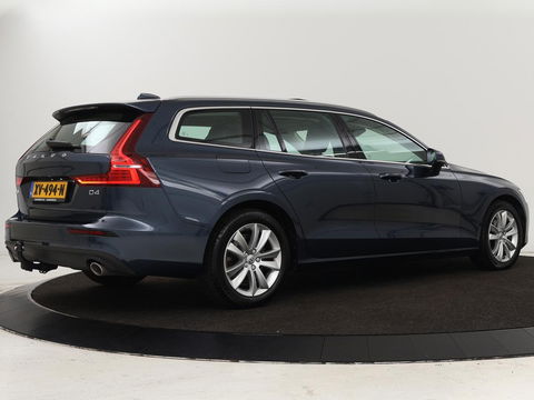 Volvo V60 2.0 D4 Momentum | 1e eigenaar | Panoramadak | Leder | Trekhaak | Stoelverwarming | Carplay | Navigatie | Full LED