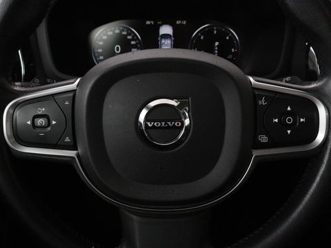 Volvo V60 2.0 D4 Momentum | 1e eigenaar | Panoramadak | Leder | Trekhaak | Stoelverwarming | Carplay | Navigatie | Full LED