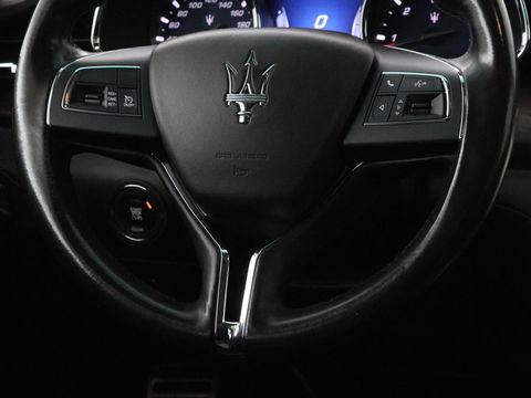 Maserati Quattroporte 3.0 D | Origineel NL | Schuifdak | Stoelventilatie | Leder | Camera | Navigatie | Xenon | Achterbankverwarming | Bluetooth