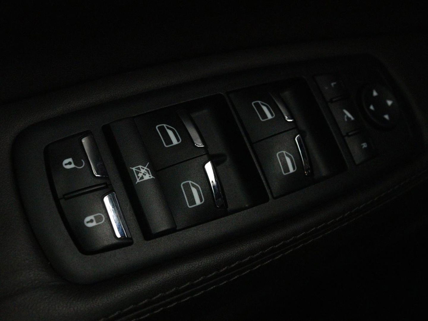 Maserati Quattroporte 3.0 D | Origineel NL | Schuifdak | Stoelventilatie | Leder | Camera | Navigatie | Xenon | Achterbankverwarming | Bluetooth