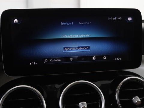 Mercedes-Benz GLC 200 Business Solution Limited | Panoramadak | Leder | Stoelverwarming | Adaptive cruise | Trekhaak | Camera | Carplay