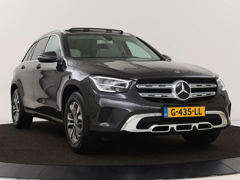 Mercedes-Benz GLC 200 Business Solution Limited | Panoramadak | Leder | Stoelverwarming | Adaptive cruise | Trekhaak | Camera | Carplay