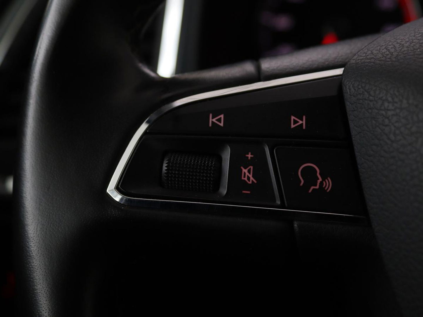 SEAT Ateca 1.4 TSI Style | Trekhaak | Stoelverwarming | Carplay | Parkeerhulp | Climate control | Cruise control | Bluetooth