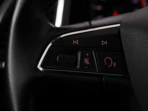 SEAT Ateca 1.4 TSI Style | Trekhaak | Stoelverwarming | Carplay | Parkeerhulp | Climate control | Cruise control | Bluetooth