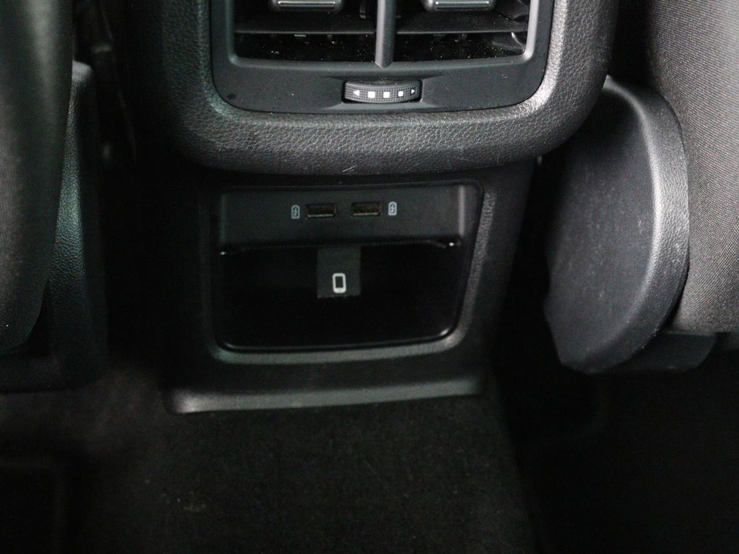 SEAT Ateca 1.4 TSI Style | Trekhaak | Stoelverwarming | Carplay | Parkeerhulp | Climate control | Cruise control | Bluetooth